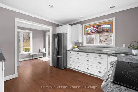22 Glenwood Drive Huntsville ON P1H 1B6