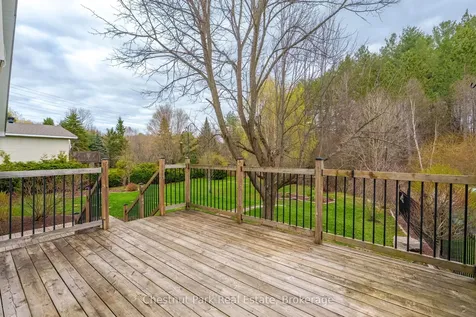 22 Glenwood Drive Huntsville ON P1H 1B6