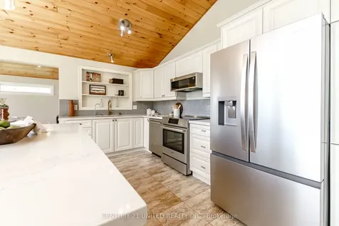 1714 Westview Point Road Selwyn ON K0L 2H0