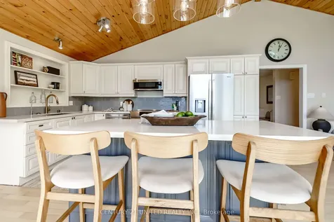 1714 Westview Point Road Selwyn ON K0L 2H0