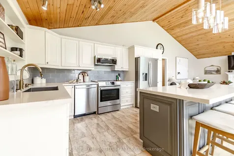1714 Westview Point Road Selwyn ON K0L 2H0