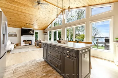 1714 Westview Point Road Selwyn ON K0L 2H0