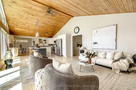 1714 Westview Point Road Selwyn ON K0L 2H0