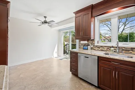 12 Glenview Avenue E St. Catharines ON L2N 2Z6
