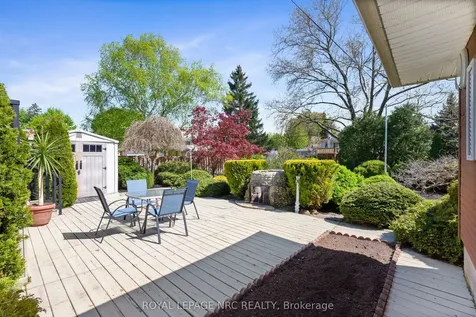 12 Glenview Avenue E St. Catharines ON L2N 2Z6