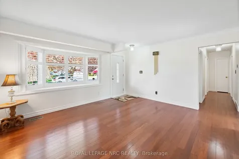 12 Glenview Avenue E St. Catharines ON L2N 2Z6