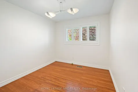 12 Glenview Avenue E St. Catharines ON L2N 2Z6