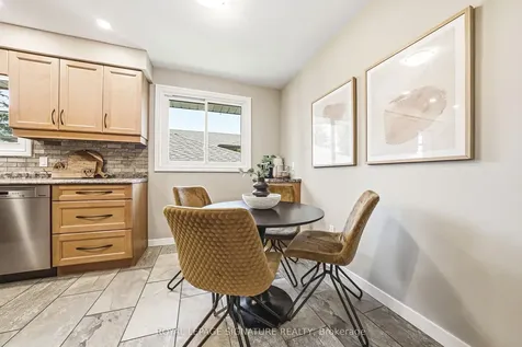104 Gardiner Drive Hamilton ON L9C 5W8