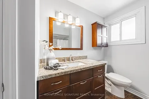 104 Gardiner Drive Hamilton ON L9C 5W8