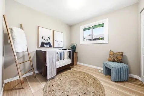 104 Gardiner Drive Hamilton ON L9C 5W8
