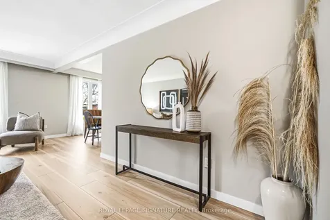 104 Gardiner Drive Hamilton ON L9C 5W8