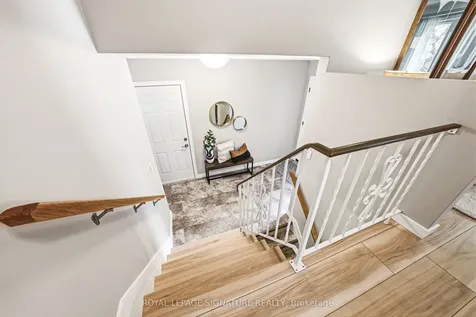 104 Gardiner Drive Hamilton ON L9C 5W8