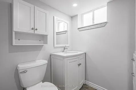 104 Gardiner Drive Hamilton ON L9C 5W8