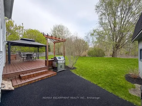 21 Maplewood Court Haldimand ON N1A 3G8