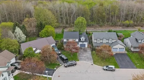 21 Maplewood Court Haldimand ON N1A 3G8
