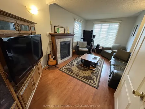650 Lorne Street W Laurentian Valley ON K8A 6T6