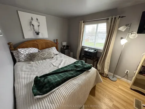 650 Lorne Street W Laurentian Valley ON K8A 6T6