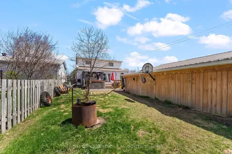 650 Lorne Street W Laurentian Valley ON K8A 6T6