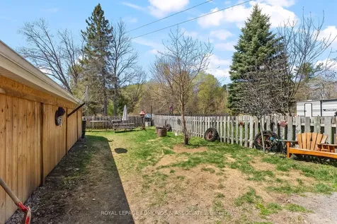 650 Lorne Street W Laurentian Valley ON K8A 6T6