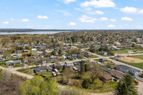650 Lorne Street W Laurentian Valley ON K8A 6T6