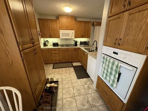 650 Lorne Street W Laurentian Valley ON K8A 6T6