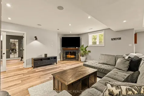 63 Terrace Drive Grimsby ON L3M 1B6