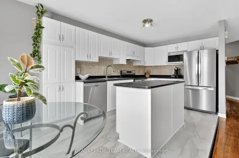 353 Brigitta Street Kanata ON K2S 0H9