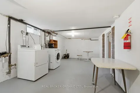 256 Lincoln Street Welland ON L3B 4N1