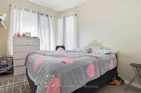 256 Lincoln Street Welland ON L3B 4N1