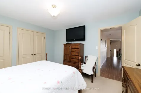 6787 Ailanthus Avenue Niagara Falls ON L2G 4C6
