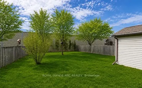 6787 Ailanthus Avenue Niagara Falls ON L2G 4C6