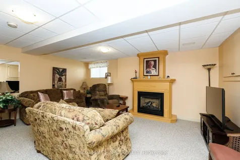 6787 Ailanthus Avenue Niagara Falls ON L2G 4C6