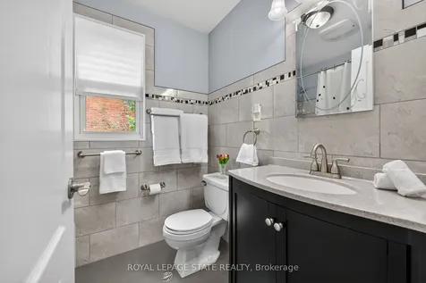 172 Prospect Street S Hamilton ON L8M 2Z4
