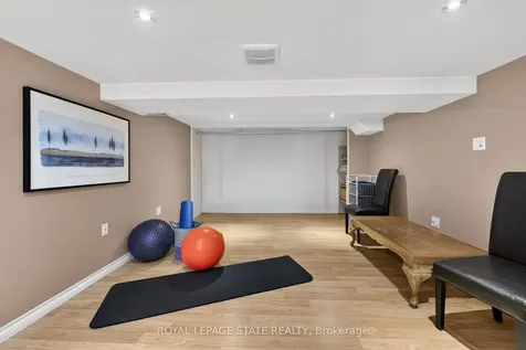 172 Prospect Street S Hamilton ON L8M 2Z4