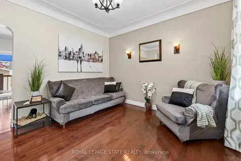 172 Prospect Street S Hamilton ON L8M 2Z4