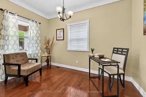 172 Prospect Street S Hamilton ON L8M 2Z4