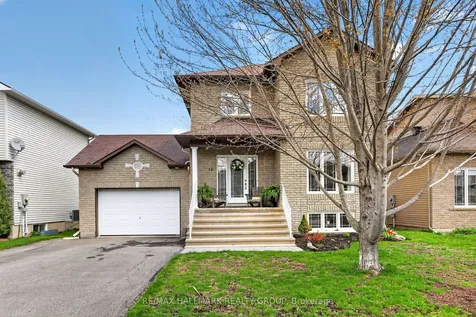 15 Manoir Street Russell ON K0A 1W0