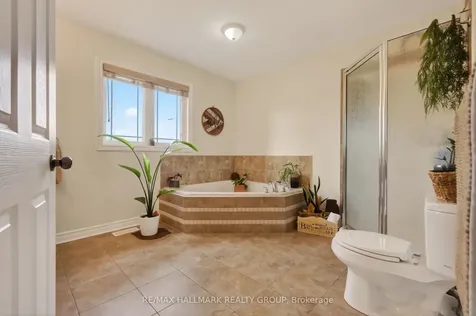 15 Manoir Street Russell ON K0A 1W0