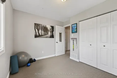 15 Manoir Street Russell ON K0A 1W0