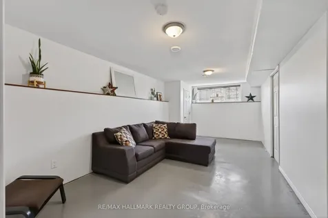 15 Manoir Street Russell ON K0A 1W0
