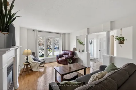 15 Manoir Street Russell ON K0A 1W0