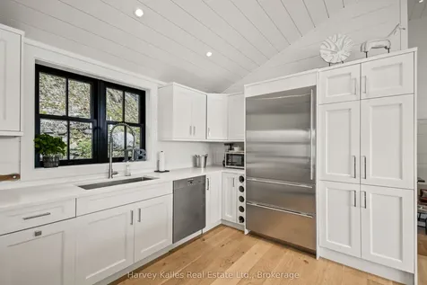 1377 Peninsula Road Muskoka Lakes ON P0B 1J0