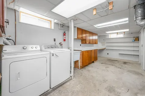 3 Tanager Court Hamilton ON L9A 2L9