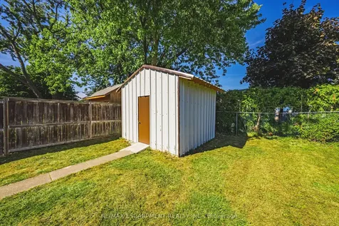 235 Larch Street Hamilton ON L8T 4P5