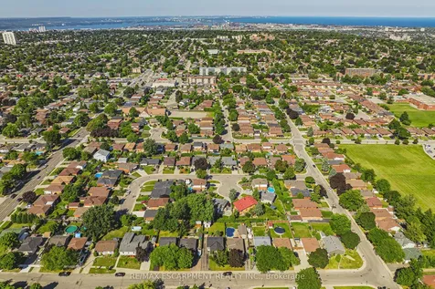 235 Larch Street Hamilton ON L8T 4P5