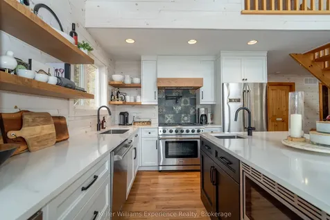 1317 West Lionshead Road Gravenhurst ON N0H 1W0
