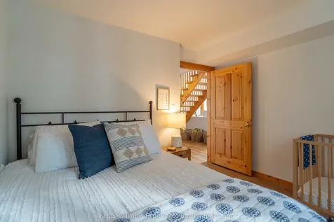1317 West Lionshead Road Gravenhurst ON N0H 1W0