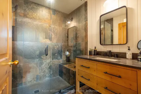 1317 West Lionshead Road Gravenhurst ON N0H 1W0
