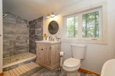 1317 West Lionshead Road Gravenhurst ON N0H 1W0