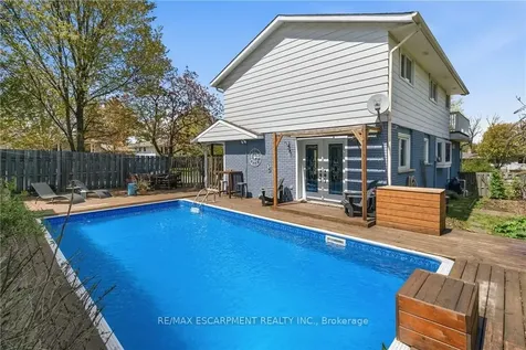66 Skyline Drive Hamilton ON L9C 3S6